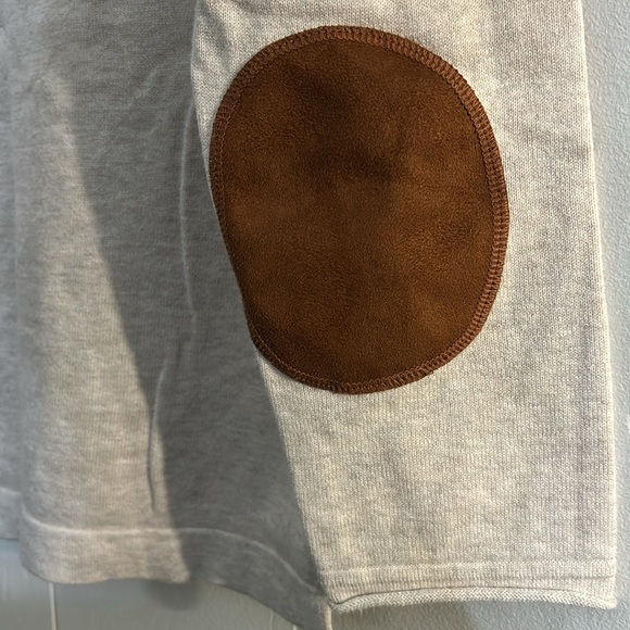 H&M Cream Sweater w/ Faux Suede Elbow Patches - Size Medium - 100% Cotton - Picture 6 of 7